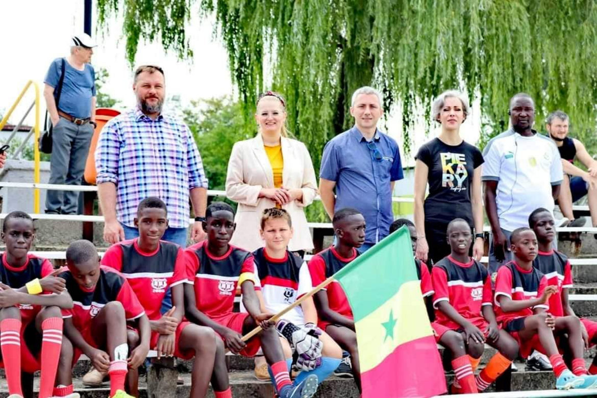 Zapobiegła deportacji chłopców z Senegalu