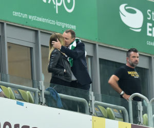Dostał pierścień od biskupa i poszedł na mecz