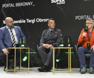Warszawskie Targi Obronne. Scena Biała. Śmigłowiec przyszłości. Od pola walki po akcje ratownicze. Jak projektować i wybierać śmigłowce do najbardziej wymagających operacji?