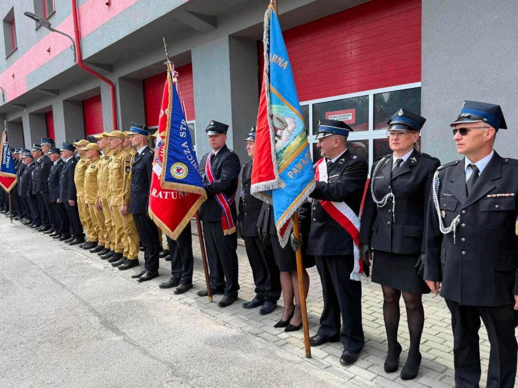Uroczyste Obchody Dnia Strażaka w Starachowicach. Odznaczenia, awanse i wyróżnienia dla strażaków