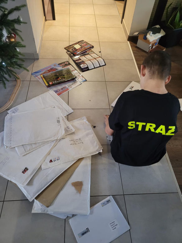 Kubę zasypały strażackie kalendarze. 