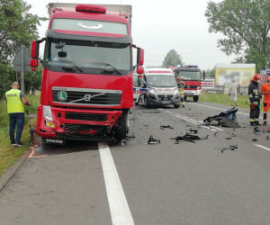 DRAMAT pod Łęczycą. W wypadku na DK-91 w Borkach ZGINĄŁ kierowca osóbówki. Z TIREM NIE MIAŁ SZANS