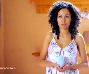 Barwy szczęścia odc. 1065. Sara (Dominika Kimaty)