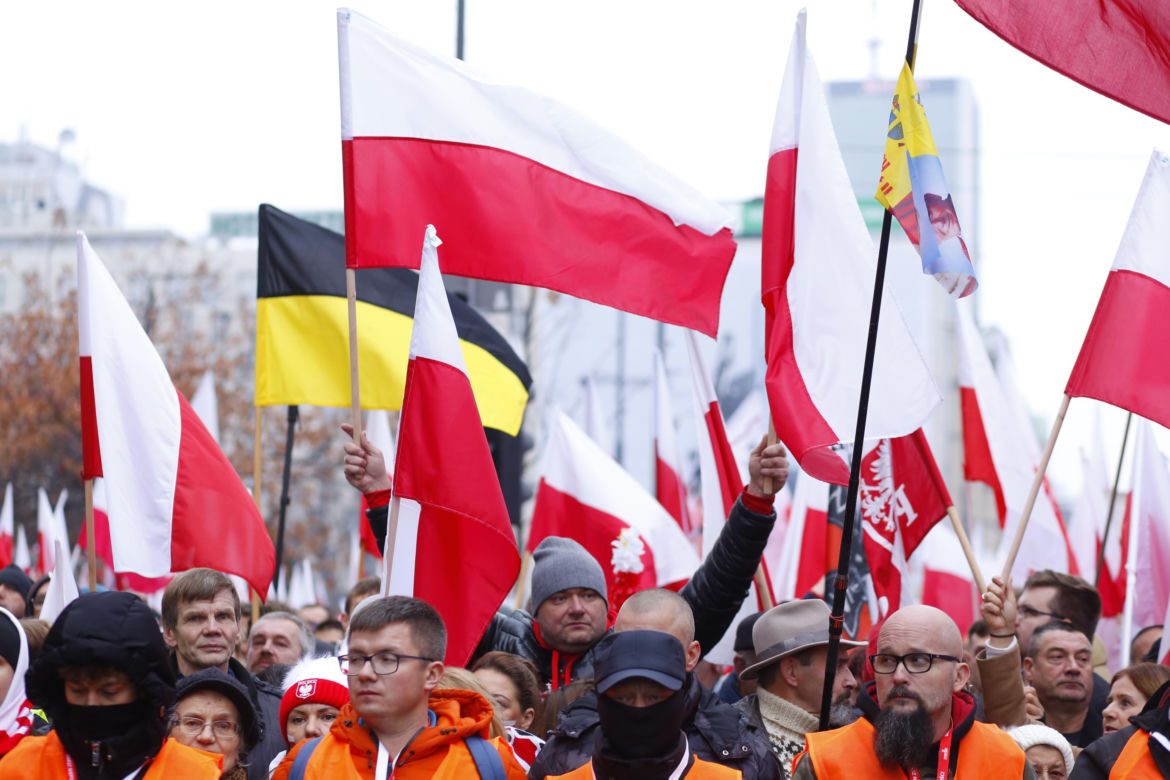 Marsz Niepodległości 2023 w Warszawie. Mamy ZDJĘCIA ze stołecznych ulic! GALERIA część 2