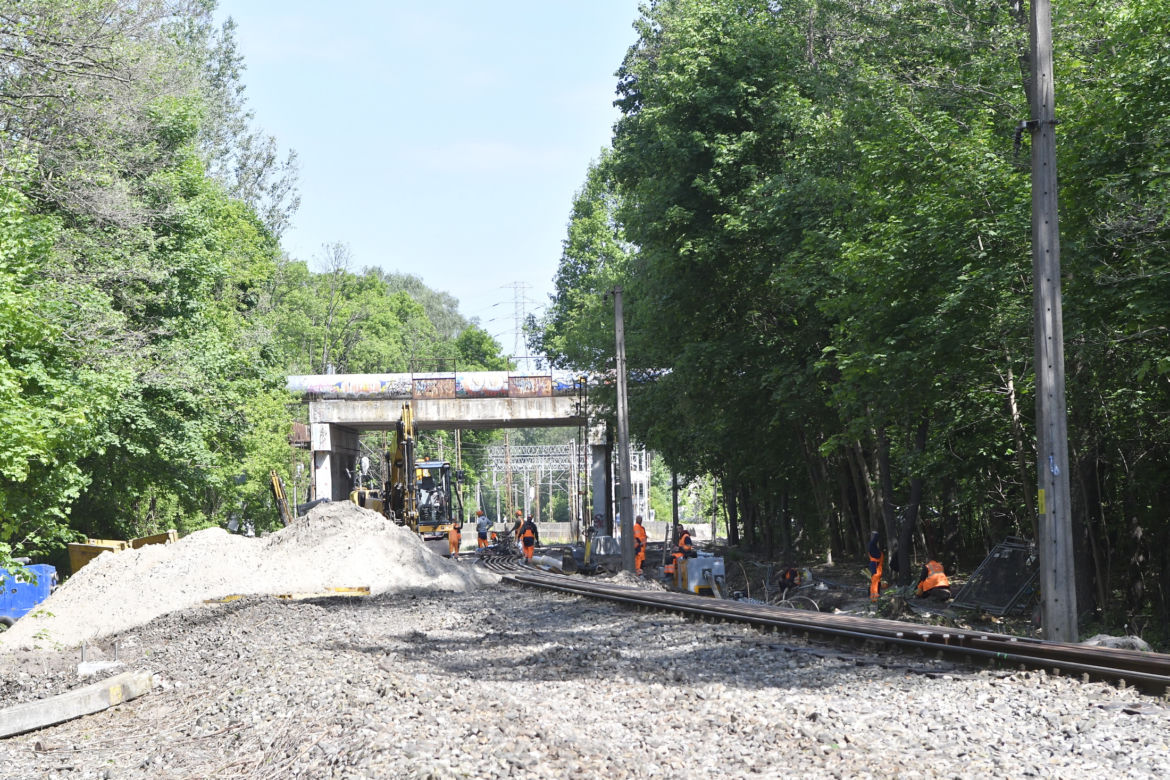 Kolejarze zabiorą mieszkańcom jedyne dojście do rezerwatu. Nie ma pieniędzy na tunel pod torami