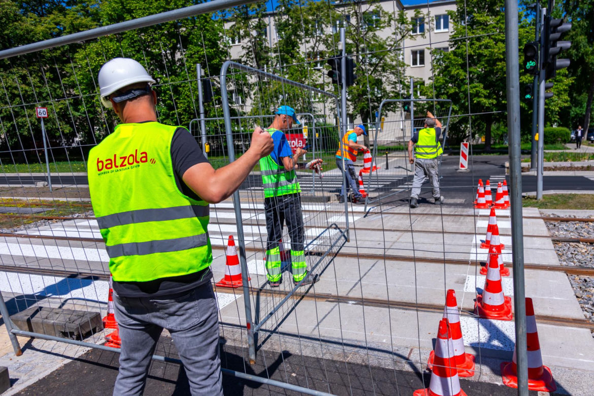 Tramwaj na Gagarina w Warszawie