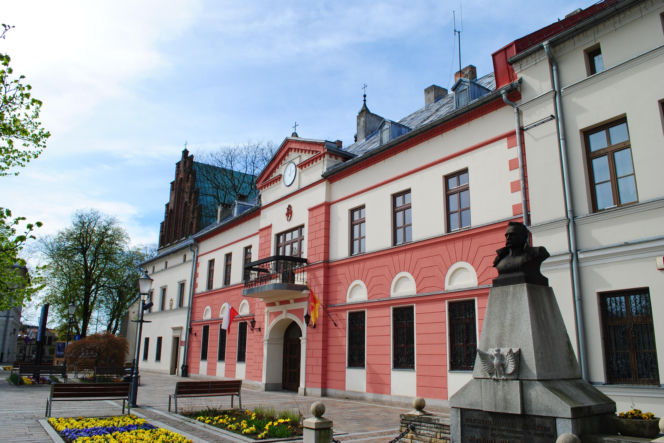 Zasłynęło z kopalni należących do króla. To jedno z najpiękniejszych miast w Małopolsce