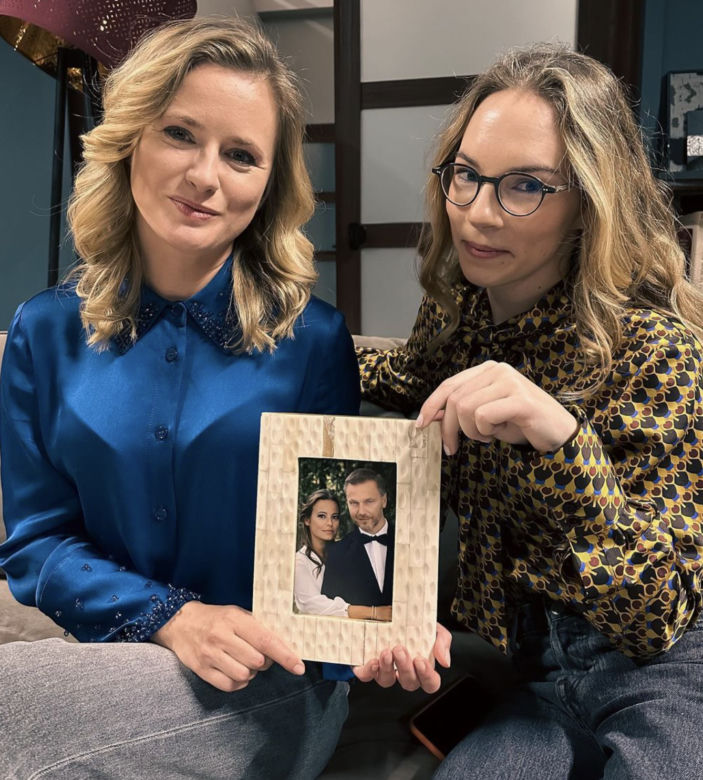 M jak miłość. Julia (Marta Chodorowska), Sylwia (Hanna Turnau)