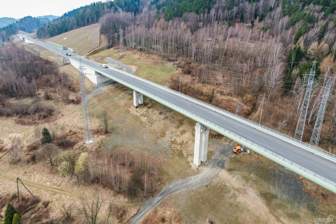 Budowa S1 obejścia Węgierskiej Górki. To jedna z najdroższych i najbardziej malowniczych tras w Polsce