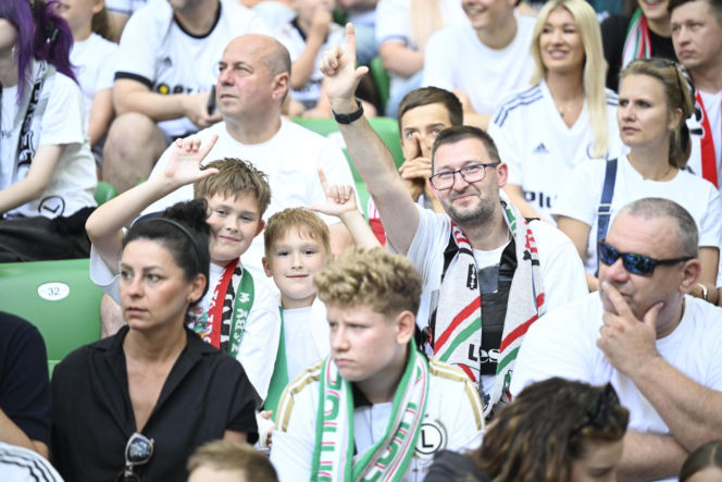 Legia Warszawa - Zagłębie Lubin: Zdjęcia kibiców