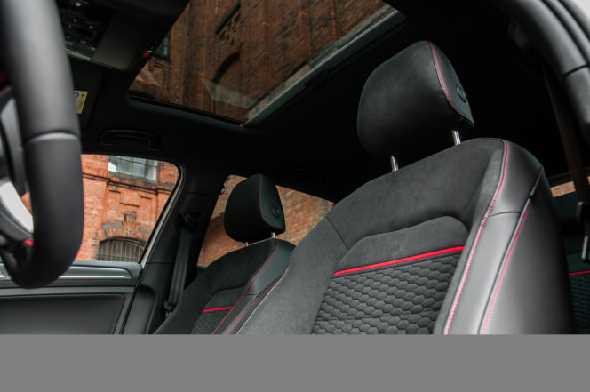 Volkswagen Golf 2.0 TSI GTI Performance 245 KM