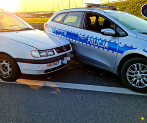 Pijany staranował policyjny radiowóz 