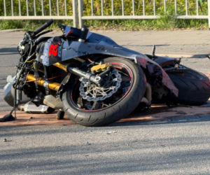 Dwa śmiertelne wypadki na drogach Mazowsza. Rowerzysta i motocyklista zginęli po potrąceniu