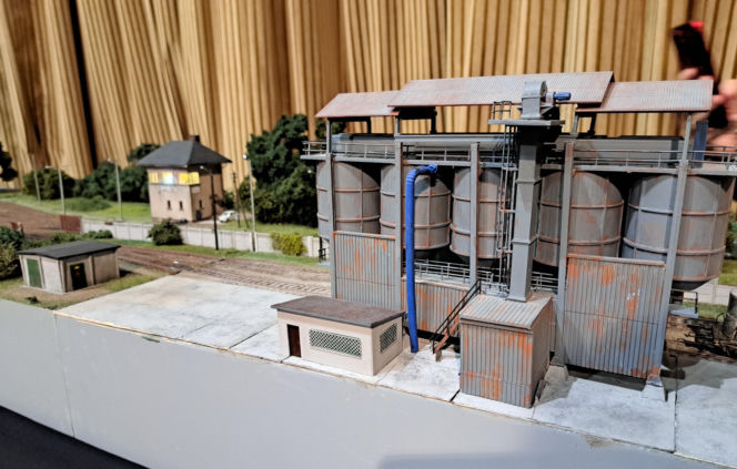 Makieta kolejowa - Krakowski Klub Modelarstwa Kolejowego - DK Tuchów