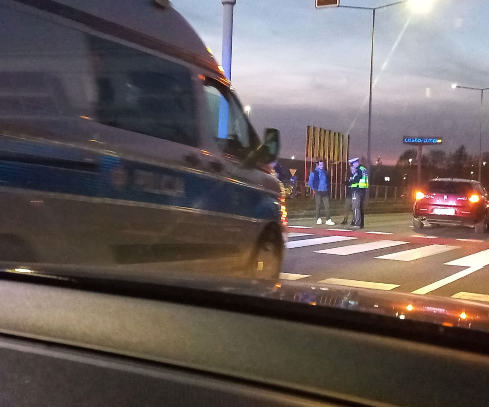 Potrącenie kierującego hulajnogą w Lesznie