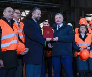 Nabycie Huty Częstochowa przez MON