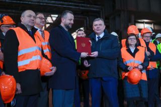 Nabycie Huty Częstochowa przez MON