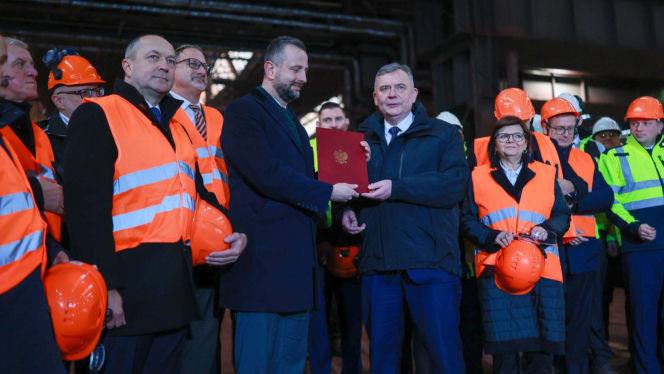 Nabycie Huty Częstochowa przez MON