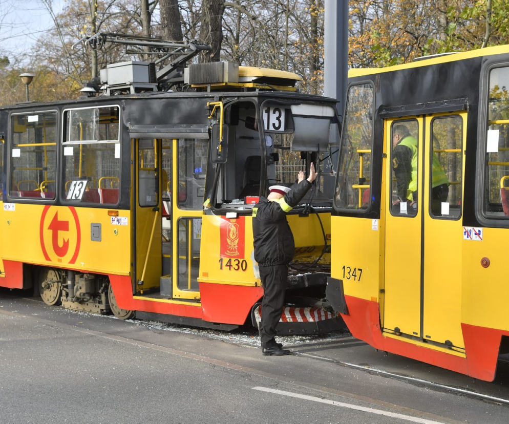Wypadek tramwajowy przy ul.Elekcyjnej w Warszawie