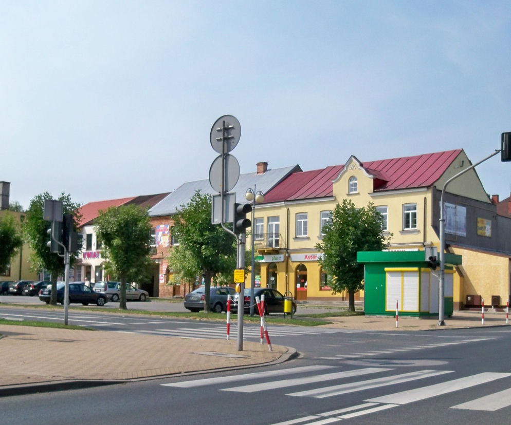 Wypadek teraz w Zwoleniu. Ciężarówka staranowała pieszego! Utrudnienia na DK nr 12