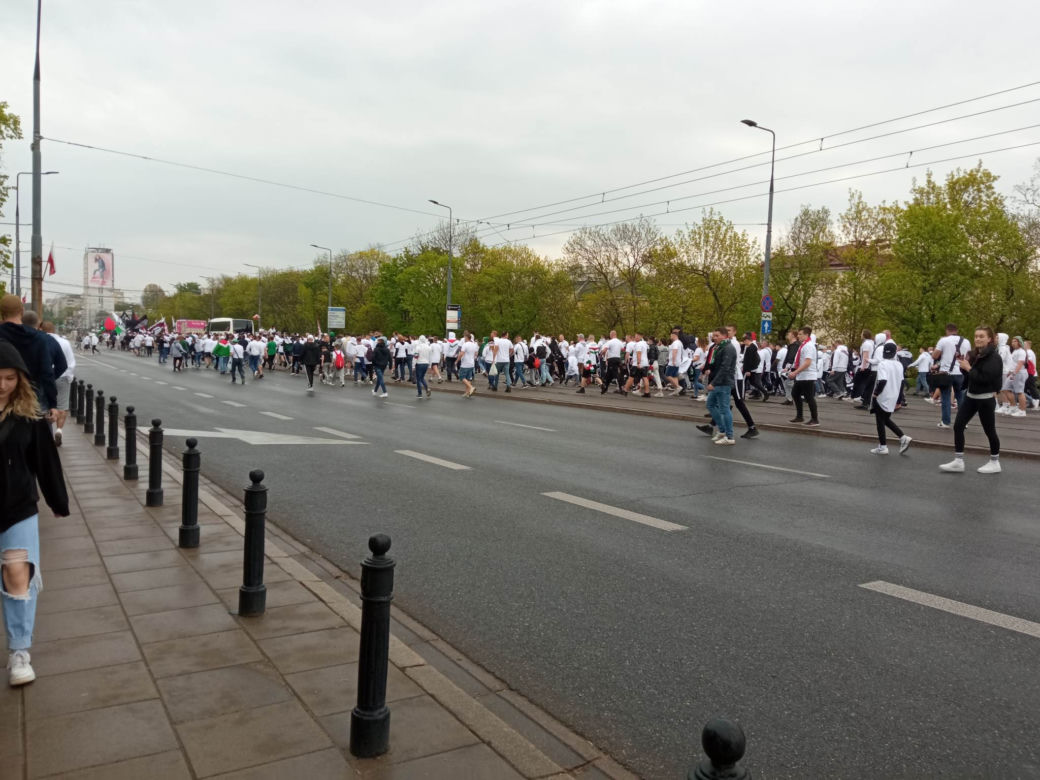 Przemarsz kibiców Legii Warszawa na PGE Narodowy