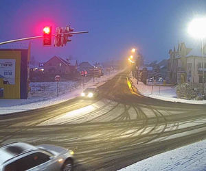 Fatalne warunki na drogach na Mazowszu