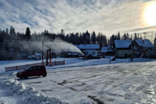 Sezon narciarski w Beskidach. Stoki są naśnieżane