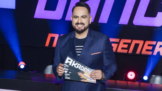 Agustin Egurrola kiedyś i dziś. Tak przez lata zmieniał się juror programu "Mam talent!"