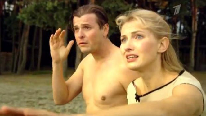 ANNA GERMAN odc. 4. Zbigniew Tucholski (Szymon Sędrowski), Anna German (Joanna Moro)