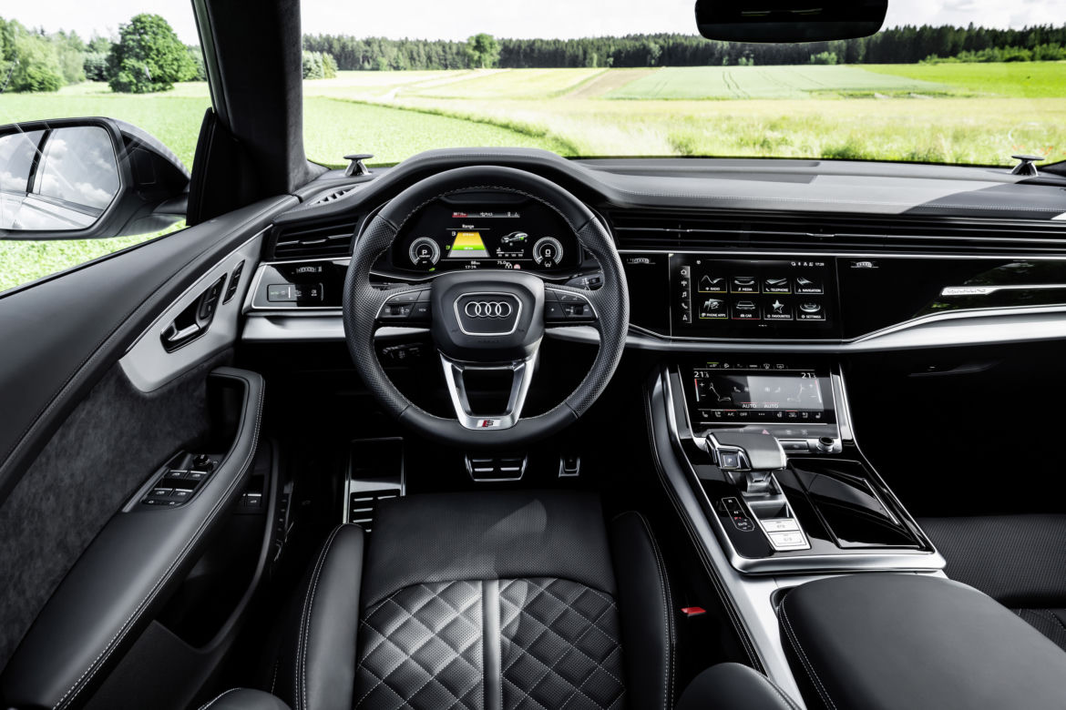  (2021) Audi Q8 60 TFSI e quattro