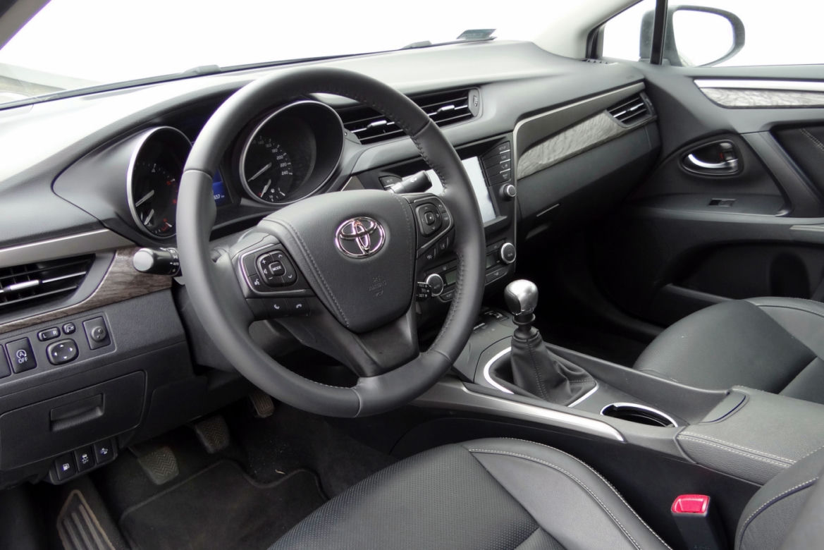 Toyota Avensis 2.0 D4-D Prestige