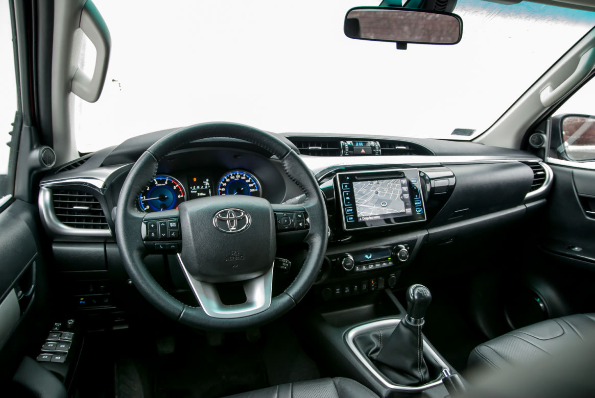 Toyota Hilux SR5 2.4