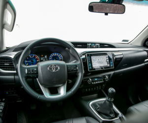 Toyota Hilux SR5 2.4