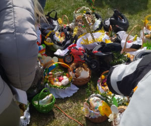 Święconka w kasku 2022 w Toruniu
