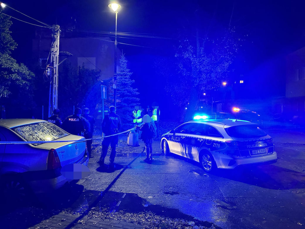 Wybuch gazu na Gocławiu. Z okien wyleciały szyby, jedna osoba w szpitalu