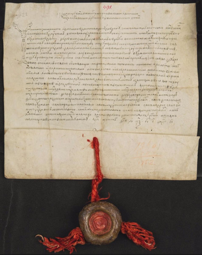 To miasto ma jeden najpiękniejszych ratuszy w województwie łódzkim. Jeszcze niedawno było wsią