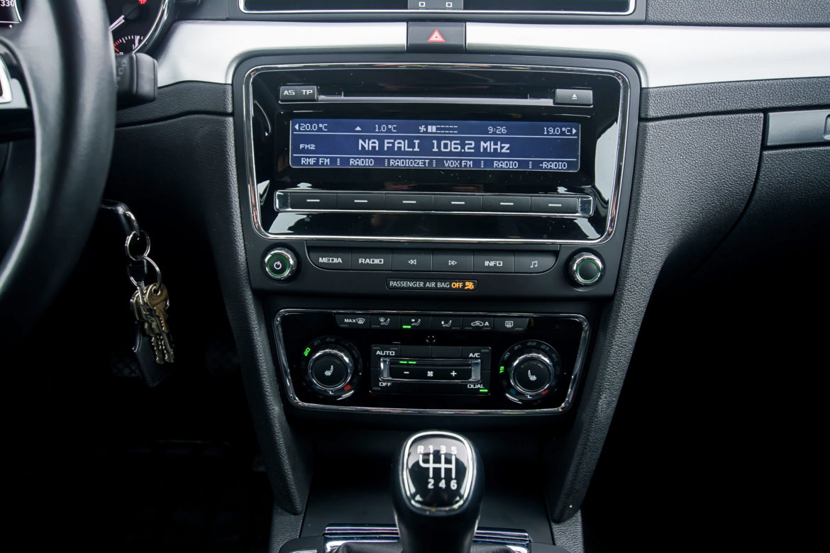 Skoda Superb Combi 2.0 TDI - wnętrze druga generacja