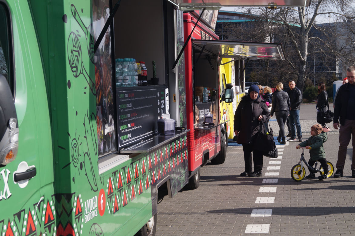 Food Truck Festival 2023 w Bydgoszczy. Wyjątkowe restauracje zaparkowały pod Torbydem [ZDJĘCIA]