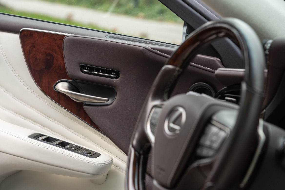 Lexus LS 500 Omotenashi 3.5 V6 417 KM