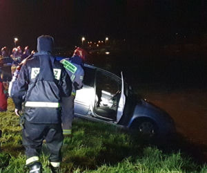 Auto wylądowało w Sanie!