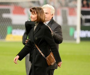 Legia - Zagłębie: Żona, brat i dzieci Jacka Magiery dziękują kibicom