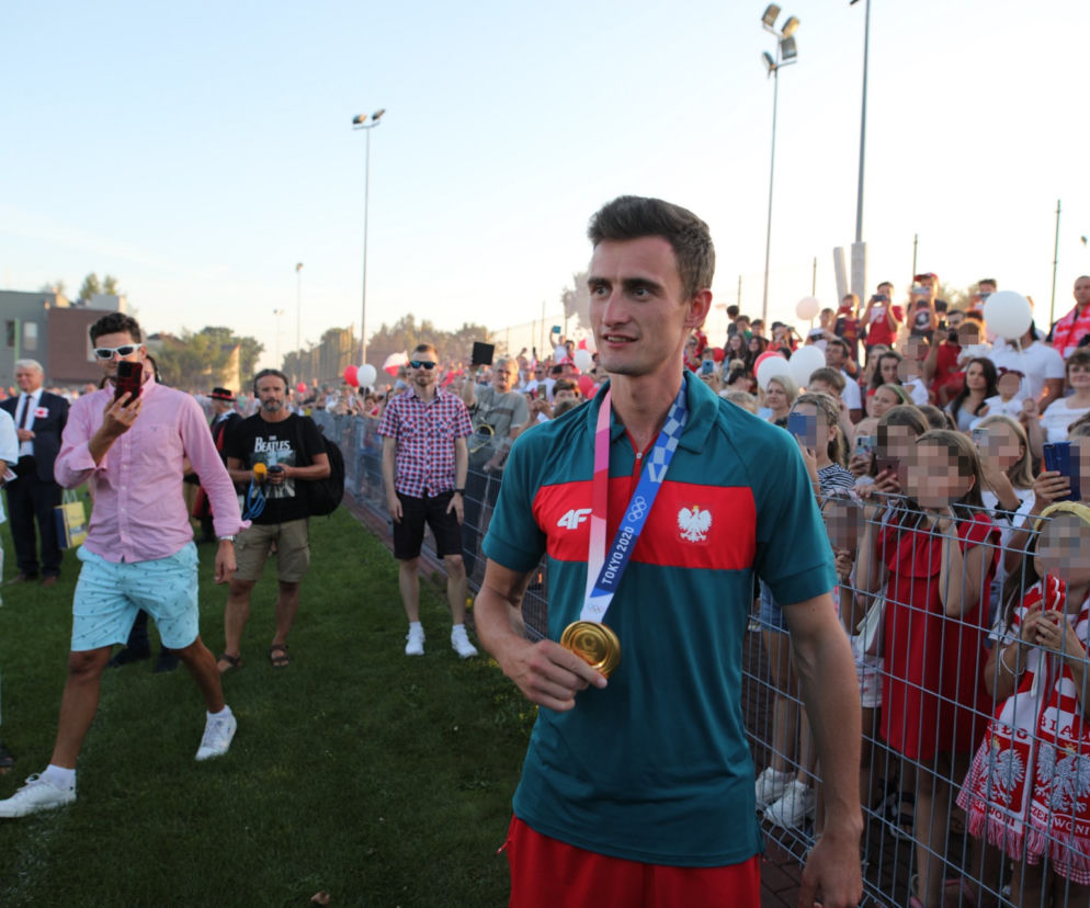 Dawid Tomala przywitany w domu