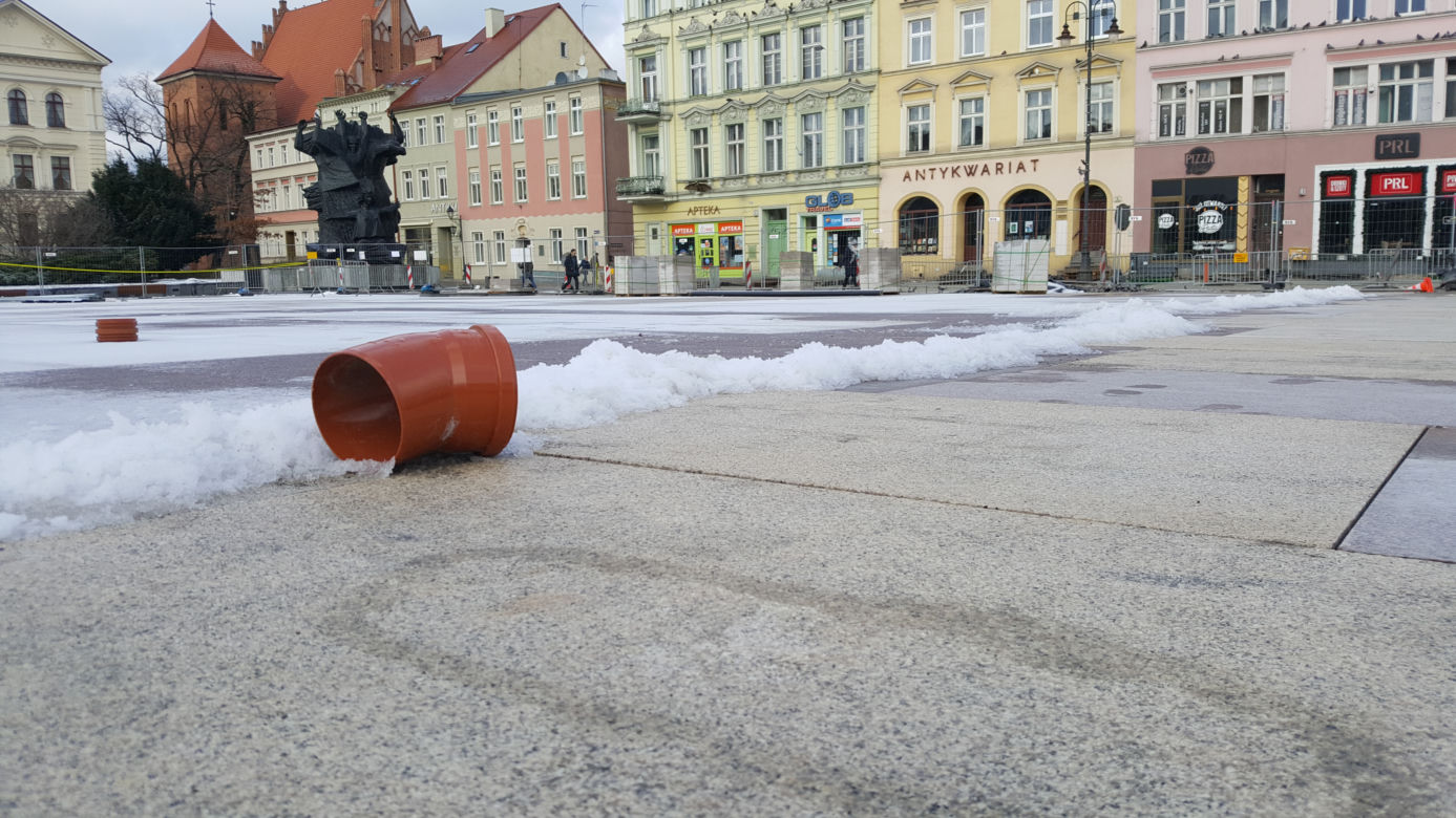 Stary Rynek w Bydgoszczy pięknieje w oczach. Zaglądamy na plac budowy! [ZDJĘCIA]