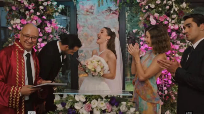 Złoty chłopak, odcinek 249: Szokujący szantaż! Sevki żąda pieniędzy od świeżo upieczonej panny młodej