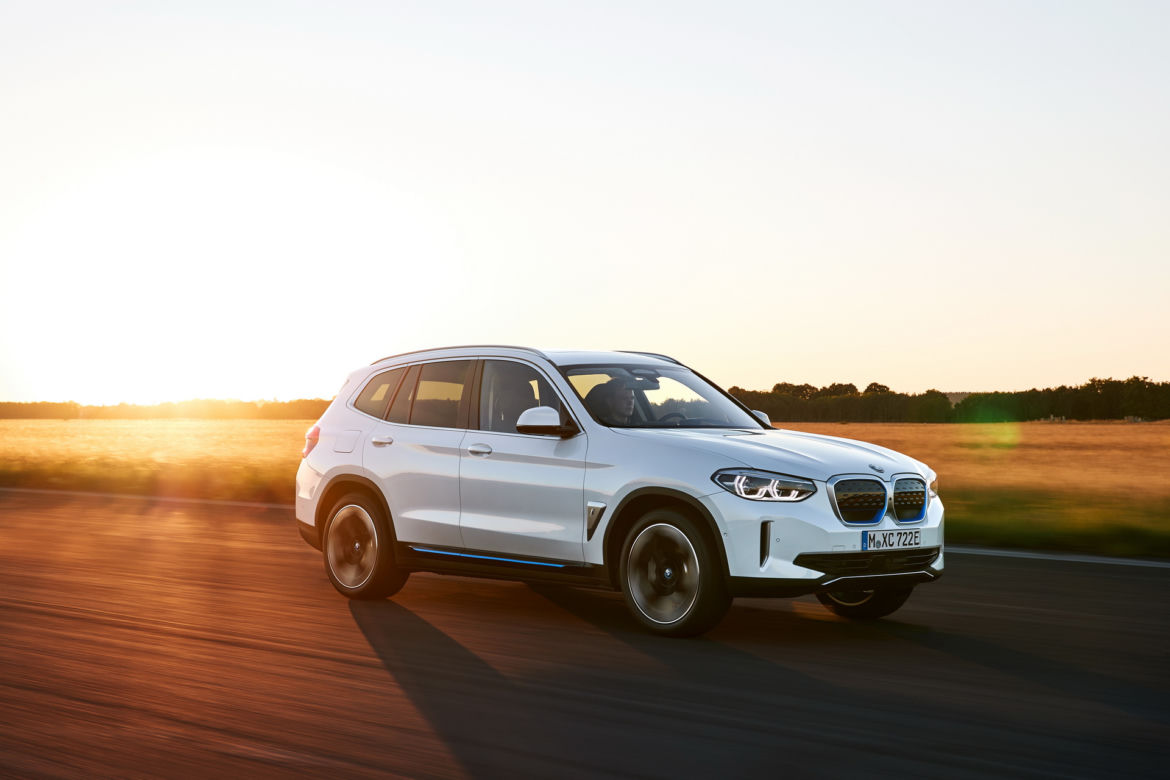 BMW iX3 (2021)