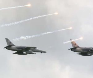 Czeskie samoloty L-159 nie dla Ukrainy. Polityczna burza w Pradze - premier kontra generał