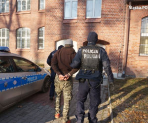 ZWYRODNIALEC! Zmasakrował twarz żonie. Bił ją regularnie