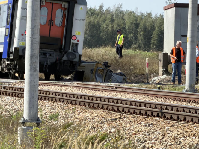 Wstrząsające zdjęcia z katastrofy kolejowej na Mazowszu