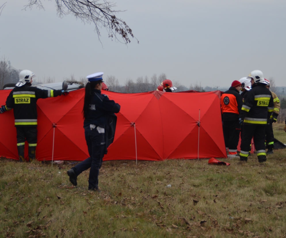 Śmiertelny wypadek na dk 74. Nie żyje kobieta