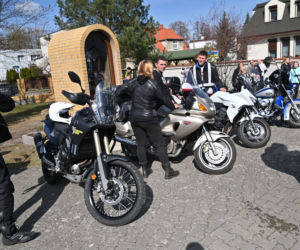 Słodko jest pomagać. Motocyklowy piknik dla Ukrainy w Szczecinie Dąbiu